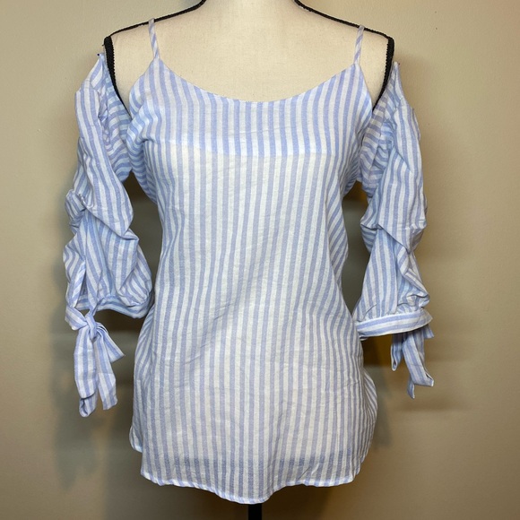 Listicle Blue & White Striped cold shoulder top - Picture 2 of 8